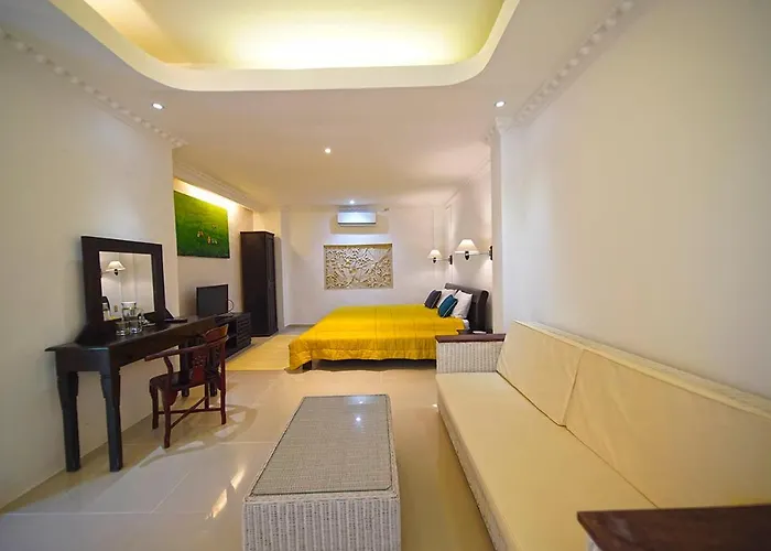 Surf Hut's 3* Canggu