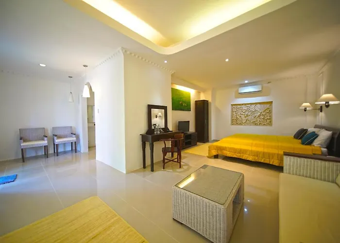 Surf Hut's Affittacamere 3*